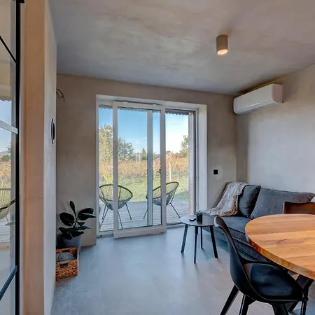 Ferienhaus Kyjoff - Domecek S Krasnymi Vyhledy